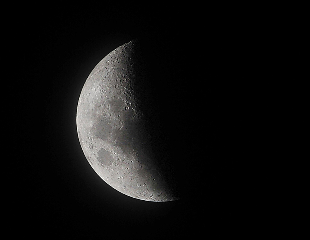 6 Day Old Moon - Learning the Phases of the Moon